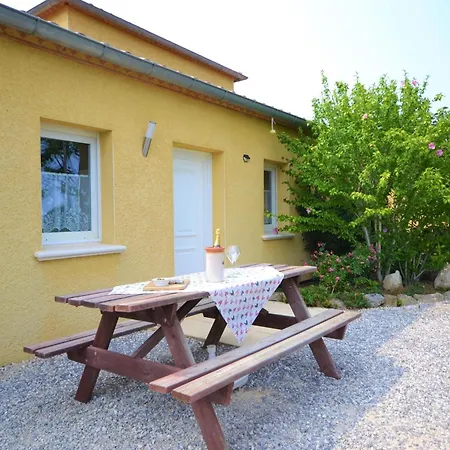 Alluring In Largenti Re With Pool * Largentiere