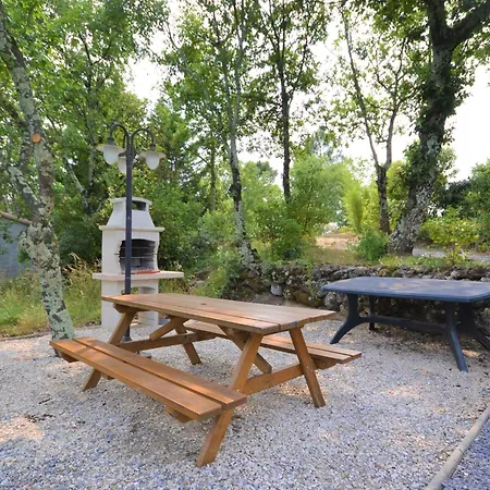 Holiday home Alluring In Largenti Re With Pool Largentiere