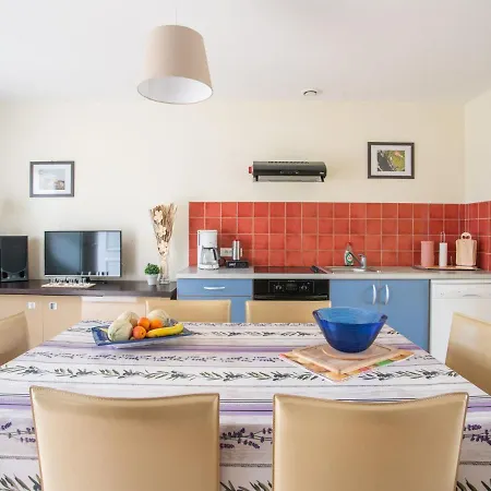 Holiday home Alluring In Largenti Re With Pool *